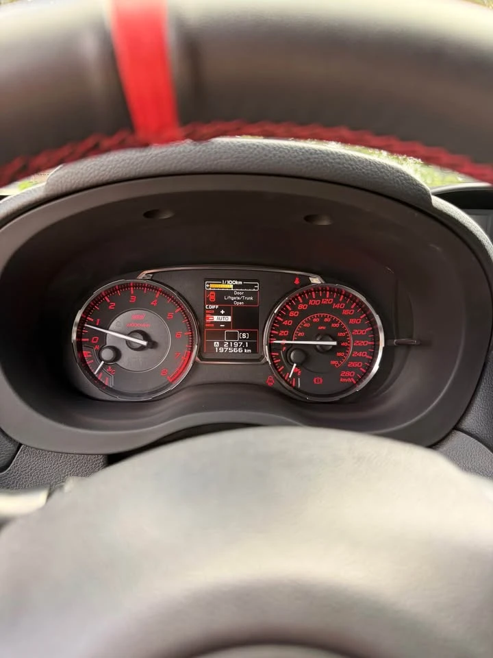 Subaru WRX * STI* АВТОКРЕДИТ БЕЗ ПЪРВОНАЧАЛНА ВНОСКА* , снимка 15 - Автомобили и джипове - 55179543