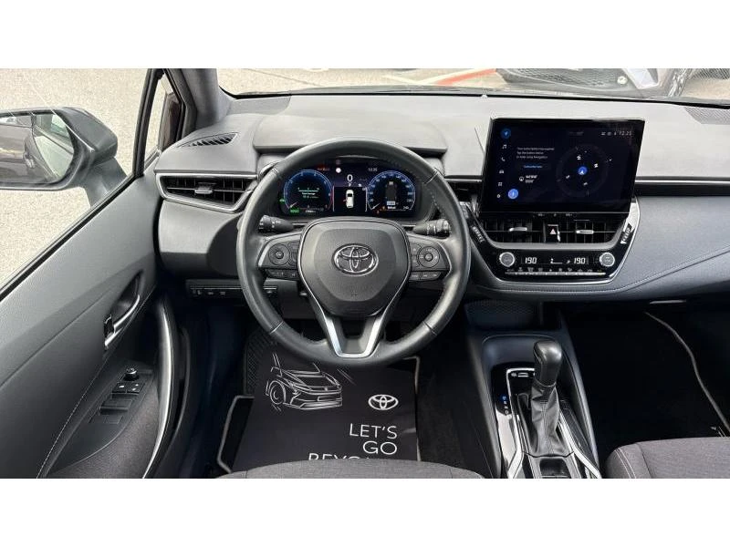 Toyota Corolla TS 1.8 HSD DYNAMIC, снимка 9 - Автомобили и джипове - 56633568