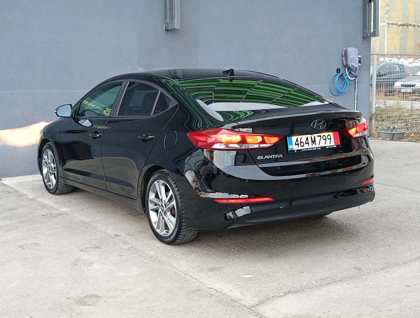 Hyundai Elantra 2.0 Автоматик - изображение 5