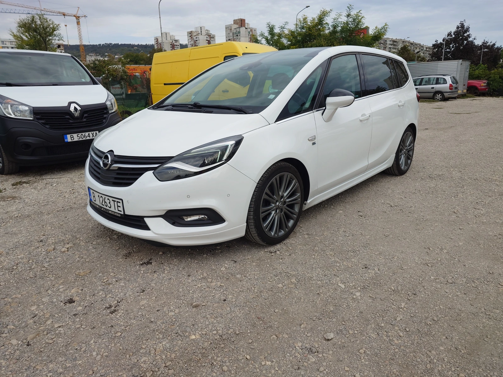 Opel Zafira  OPC Line - изображение 2