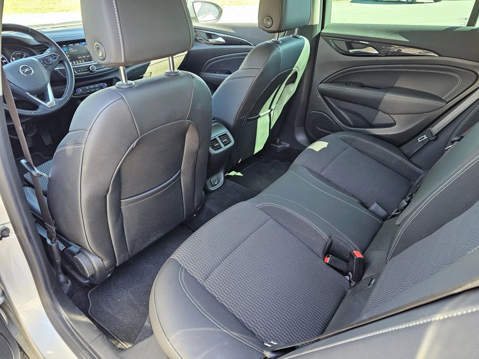 Opel Insignia 2.0D 170 - изображение 7