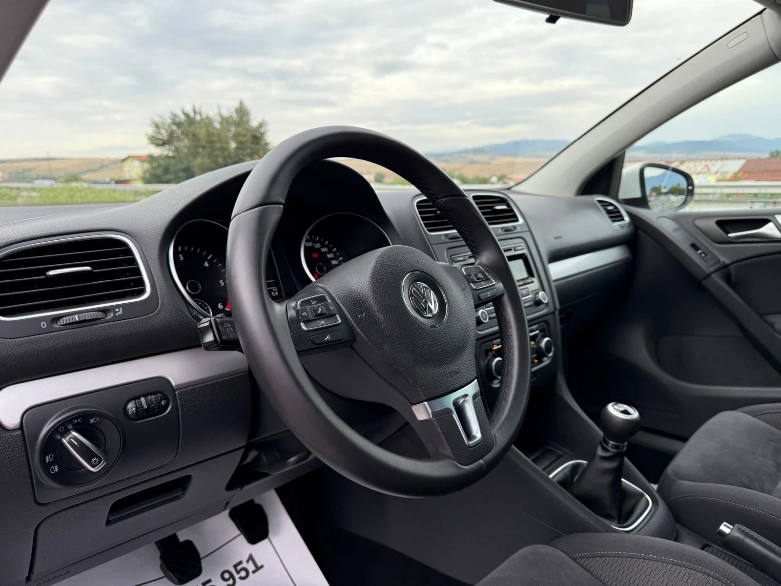 VW Golf 2.0-TDI-4-MOTION-4x4-TOP-NEW-HIGHLINE-AVTOPILOT - изображение 7