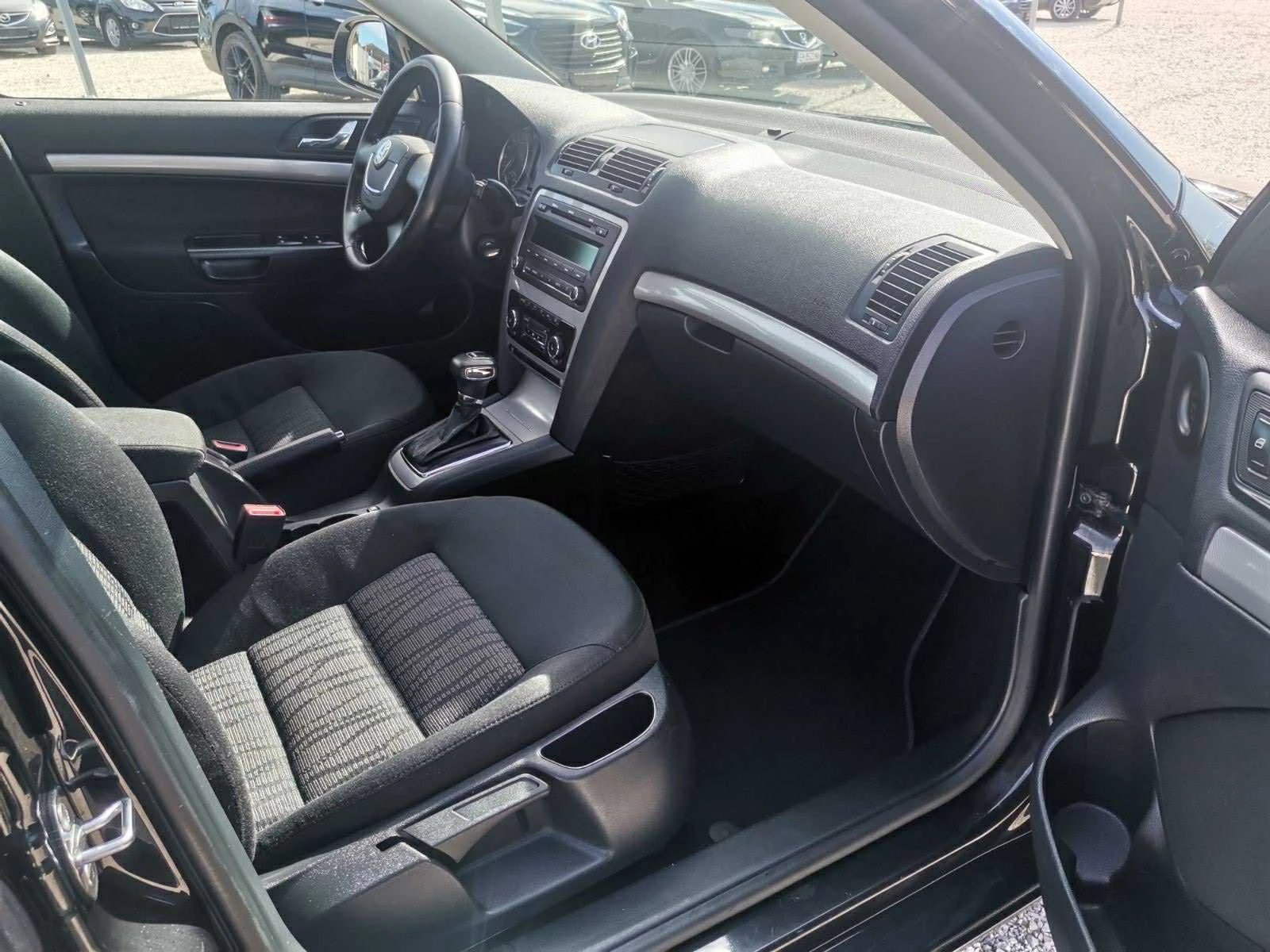 Skoda Octavia 2.0 TDI | Mobile.bg — изображение 12