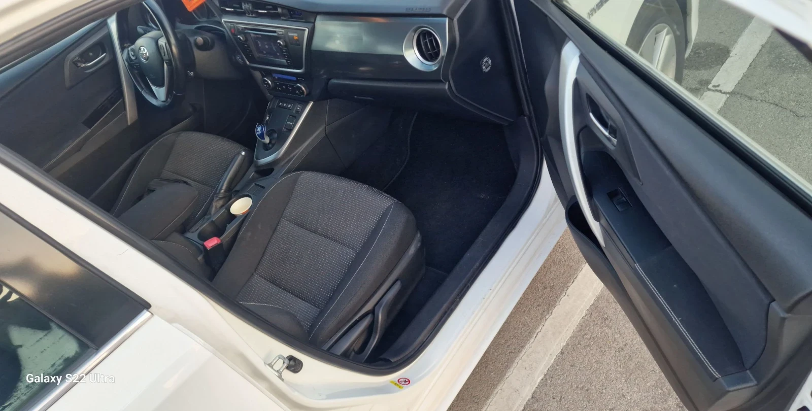 Toyota Auris 1.8 Hybrid  | Mobile.bg � ����������� 12