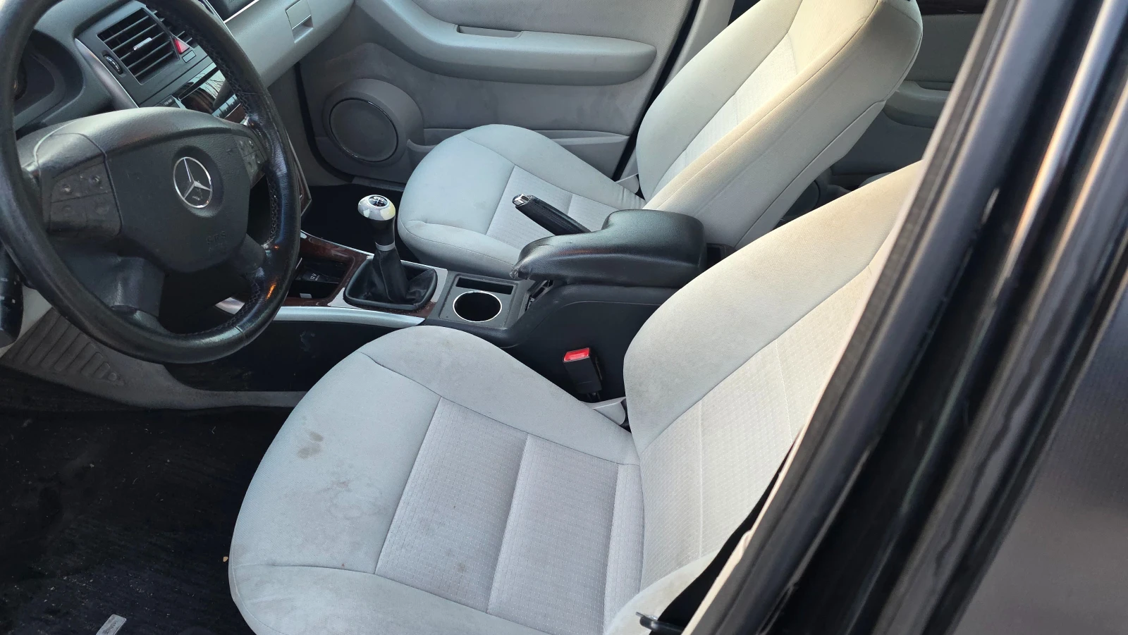 Mercedes-Benz B 200 2.0d, снимка 7 - Автомобили и джипове - 53880584