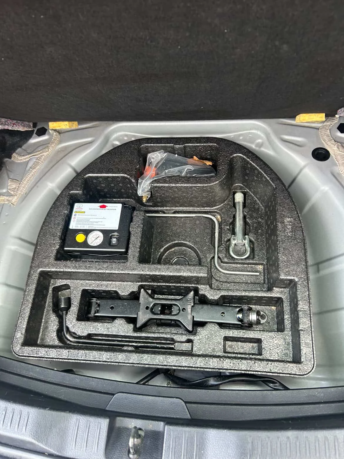 Toyota Auris 1.33 VVT-i | Mobile.bg � ����������� 12