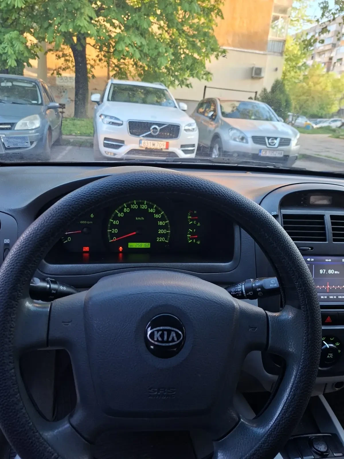 Kia Cerato 1.5 CRDi, снимка 11 - Автомобили и джипове - 54355040