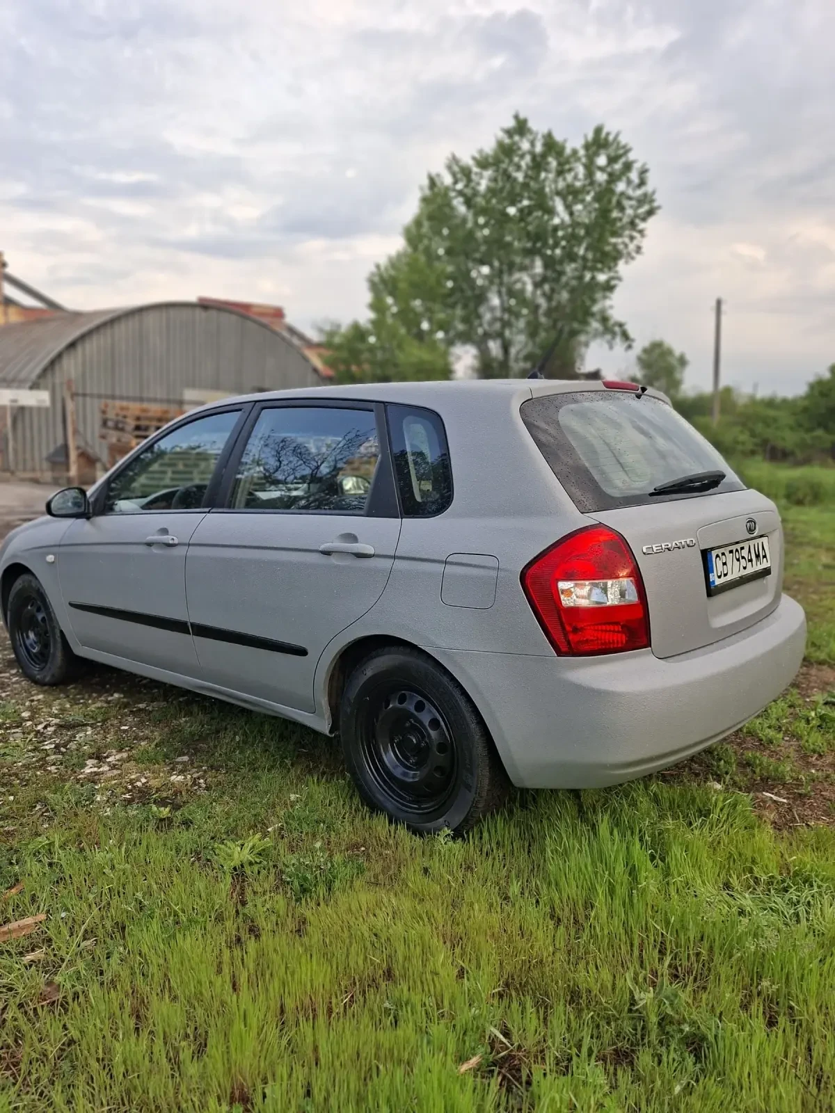 Kia Cerato 1.5 CRDi, снимка 17 - Автомобили и джипове - 54355040