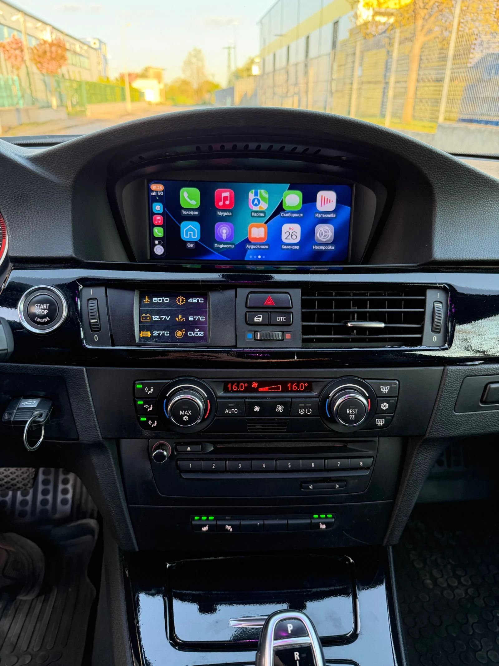 BMW 325 M57/SAT/2009-FACE!, снимка 13 - Автомобили и джипове - 54358400