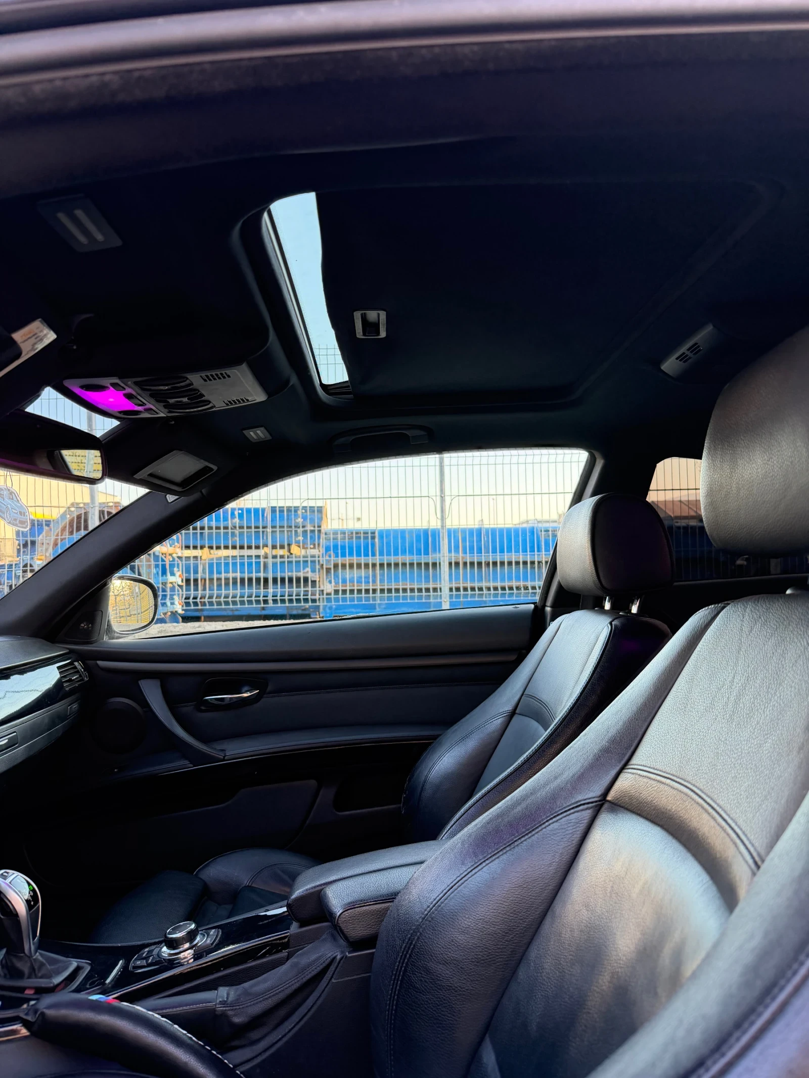 BMW 325 M57/SAT/2009-FACE!, снимка 11 - Автомобили и джипове - 54358400