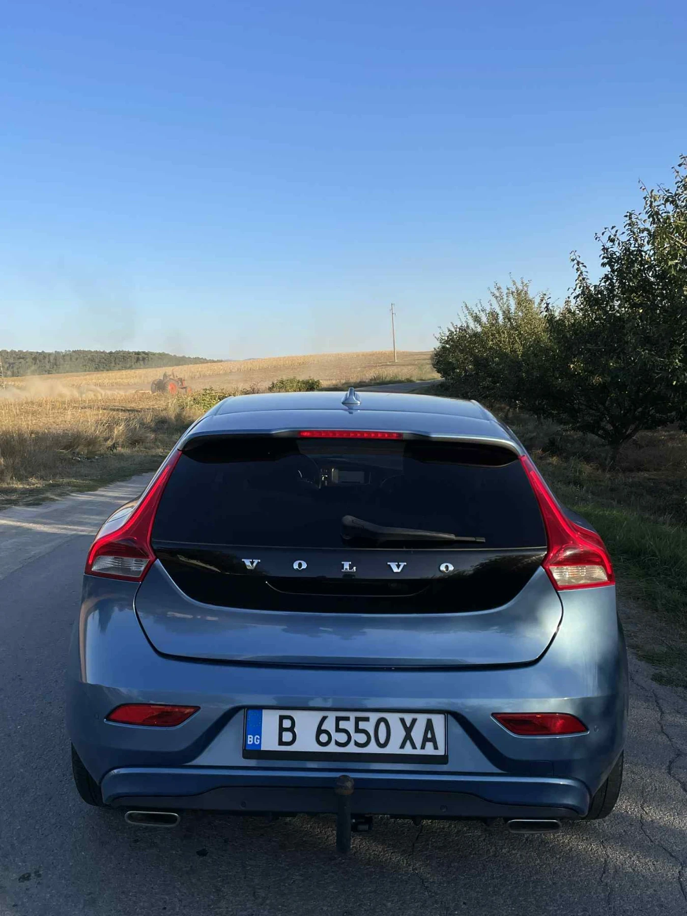 Volvo V40 D2, снимка 4 - Автомобили и джипове - 54391842