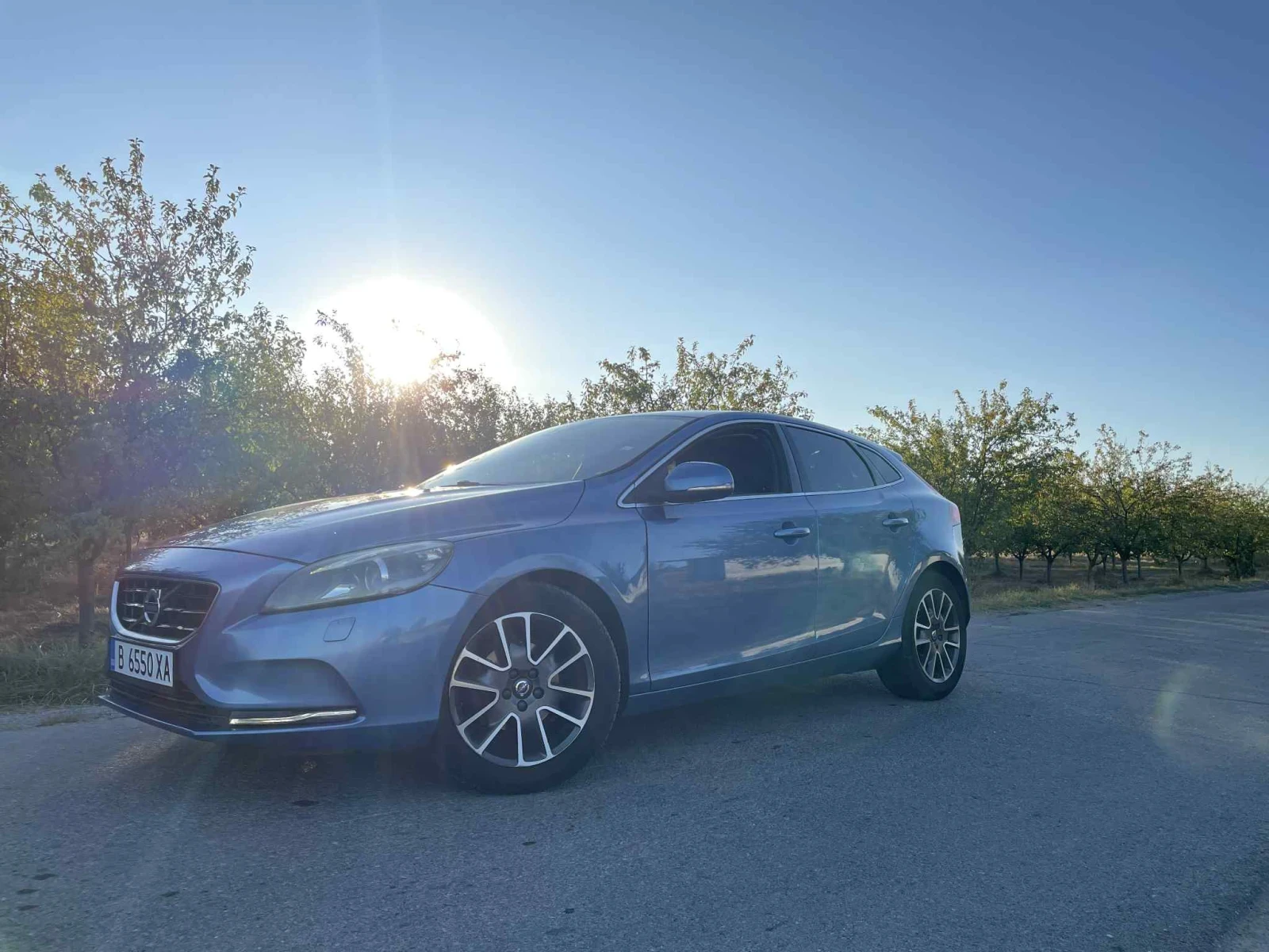Volvo V40 D2, снимка 7 - Автомобили и джипове - 54391842