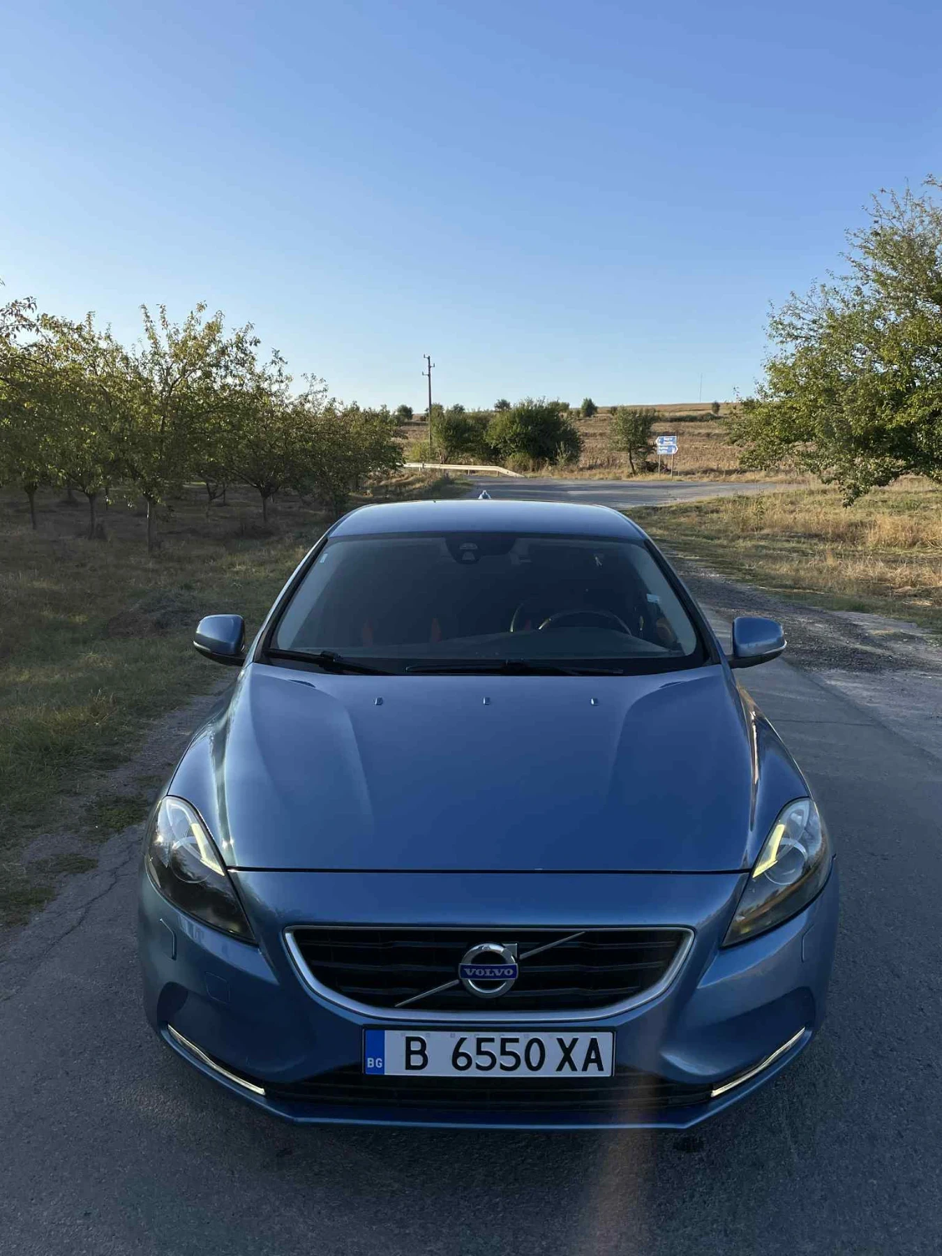 Volvo V40 D2, снимка 5 - Автомобили и джипове - 54391842