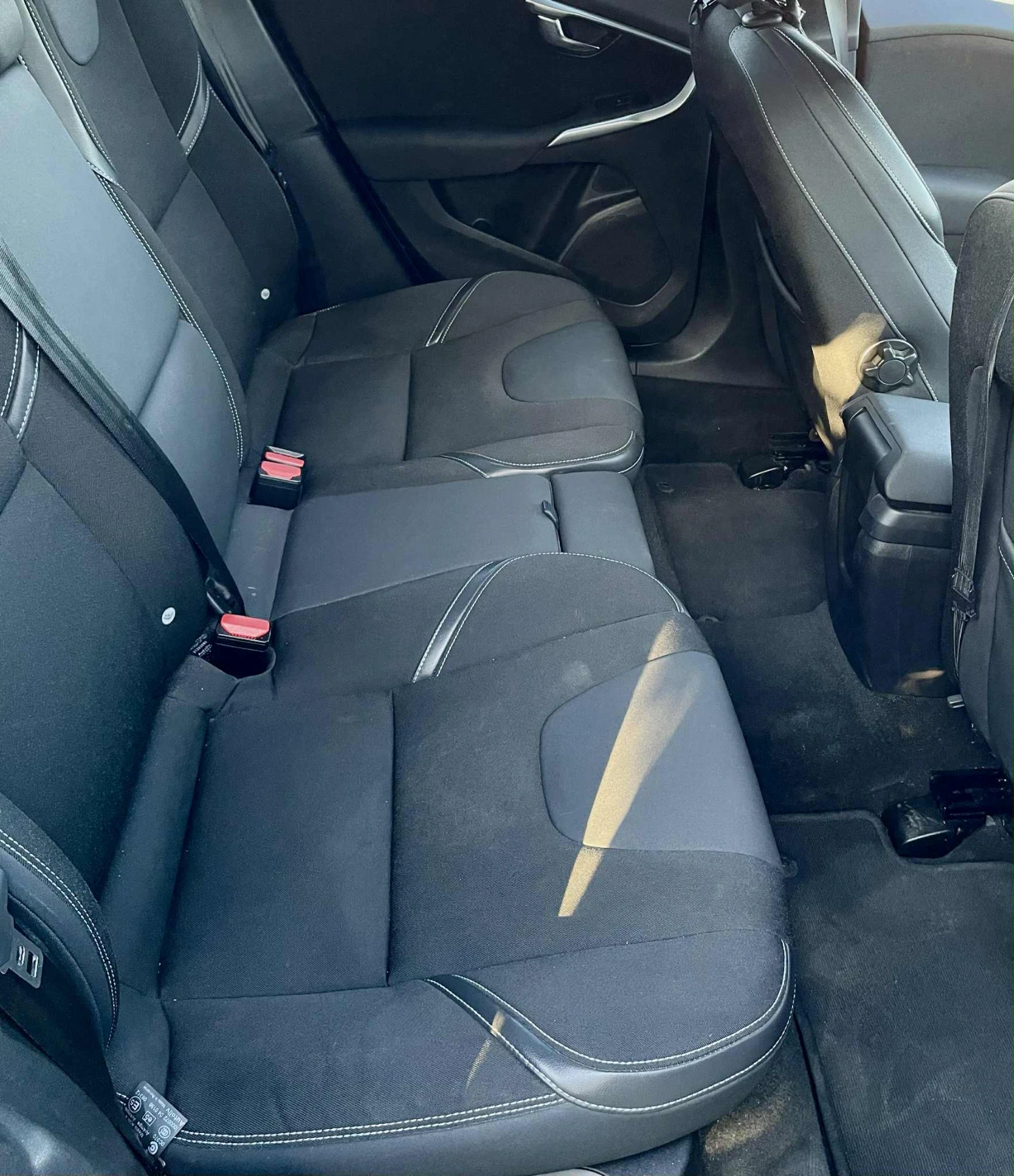 Volvo V40 D2, снимка 10 - Автомобили и джипове - 54391842