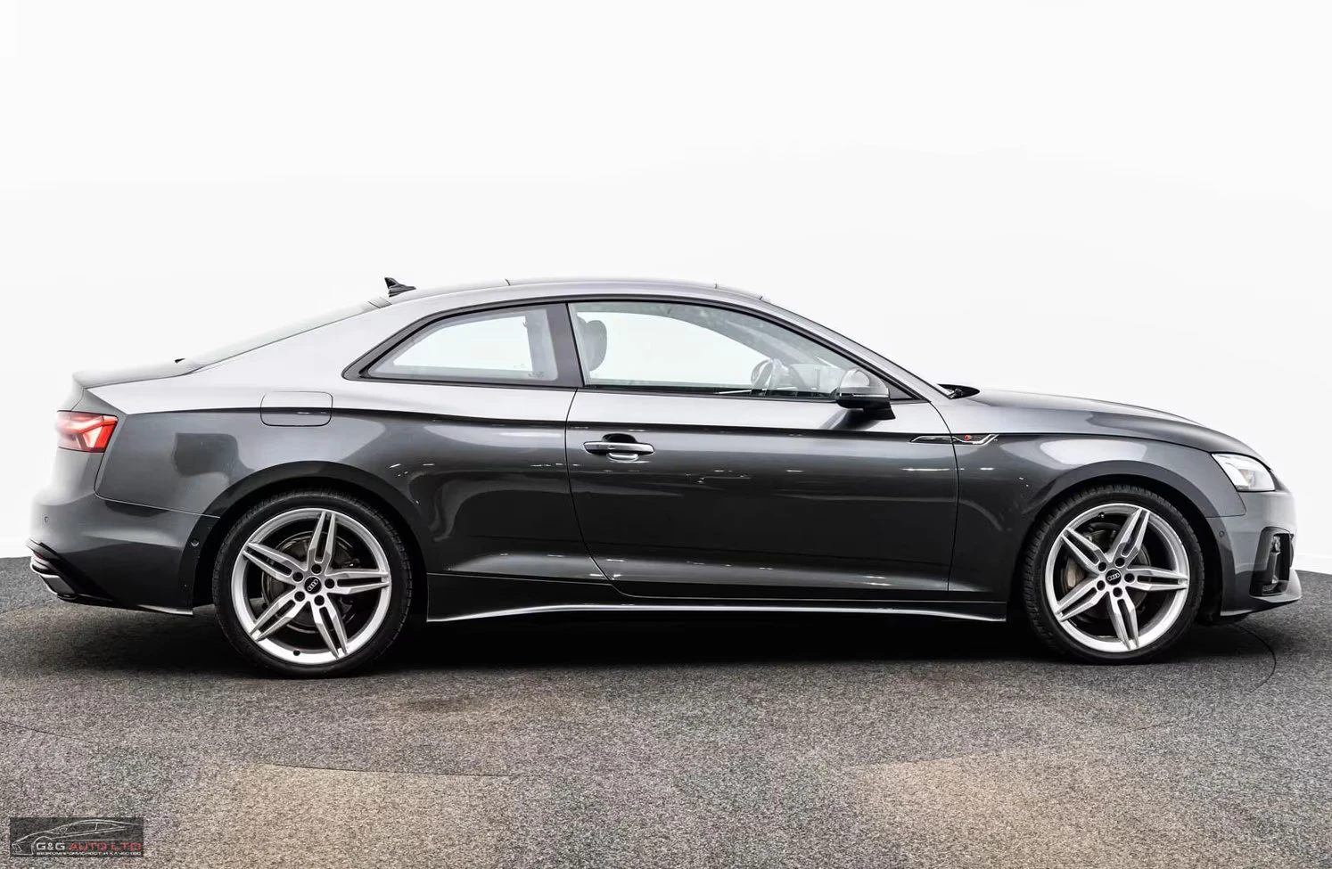 Audi A5 40TDI/204HP/S-LINE/BLACK/MATRIX/PANO/CAM/408z, снимка 6 - Автомобили и джипове - 54520238