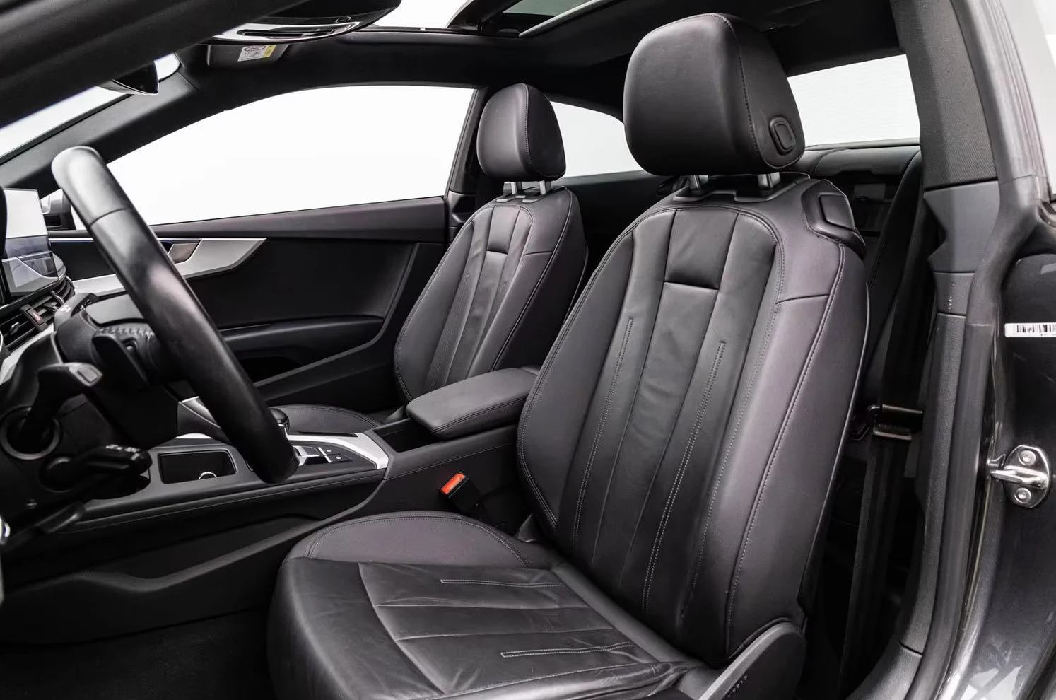 Audi A5 40TDI/204HP/S-LINE/BLACK/MATRIX/PANO/CAM/408z, снимка 11 - Автомобили и джипове - 54520238