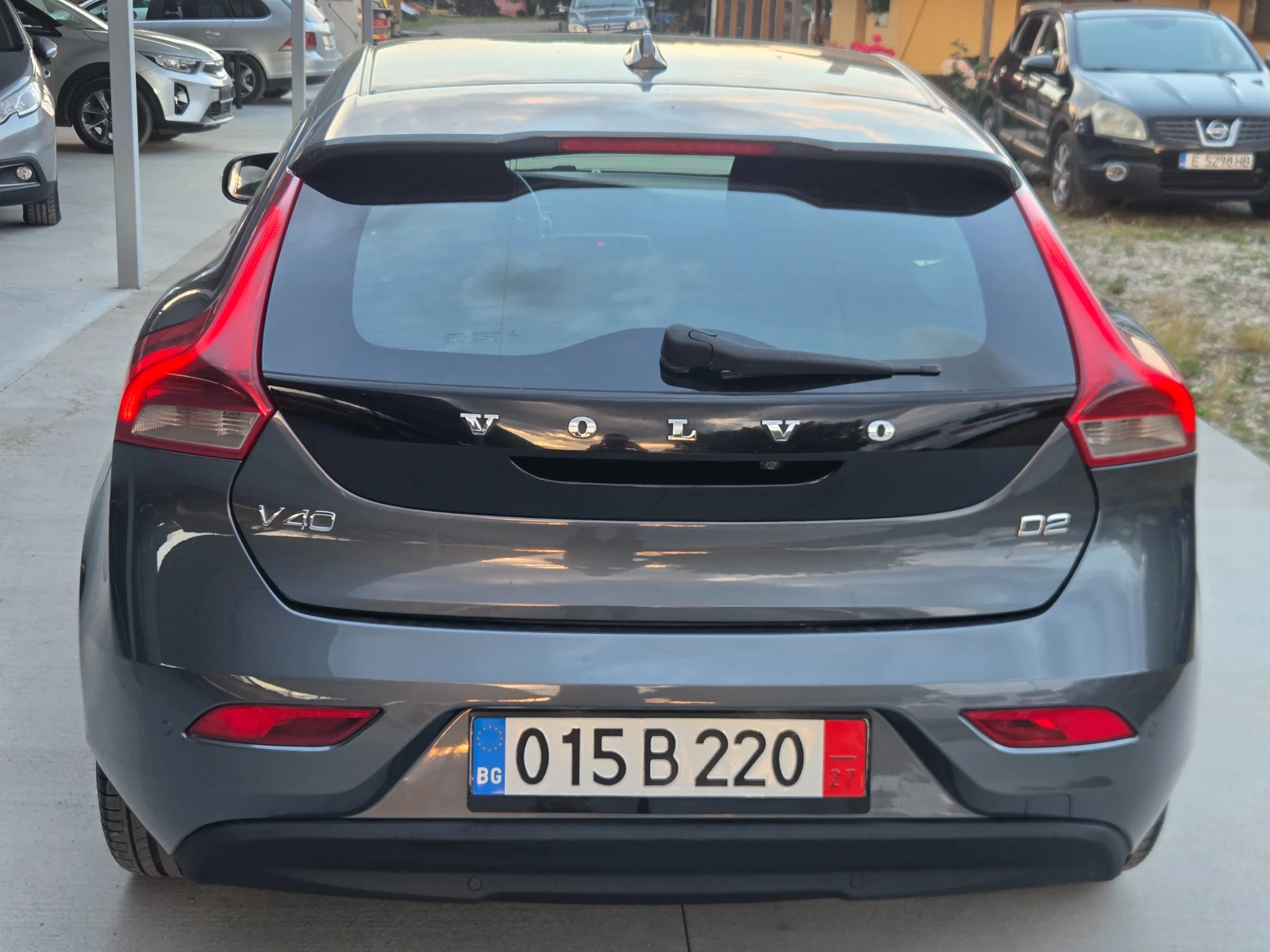 Volvo V40 1.6 DIZEL* * KAMEAR* * NAVI* * , снимка 12 - Автомобили и джипове - 54700084
