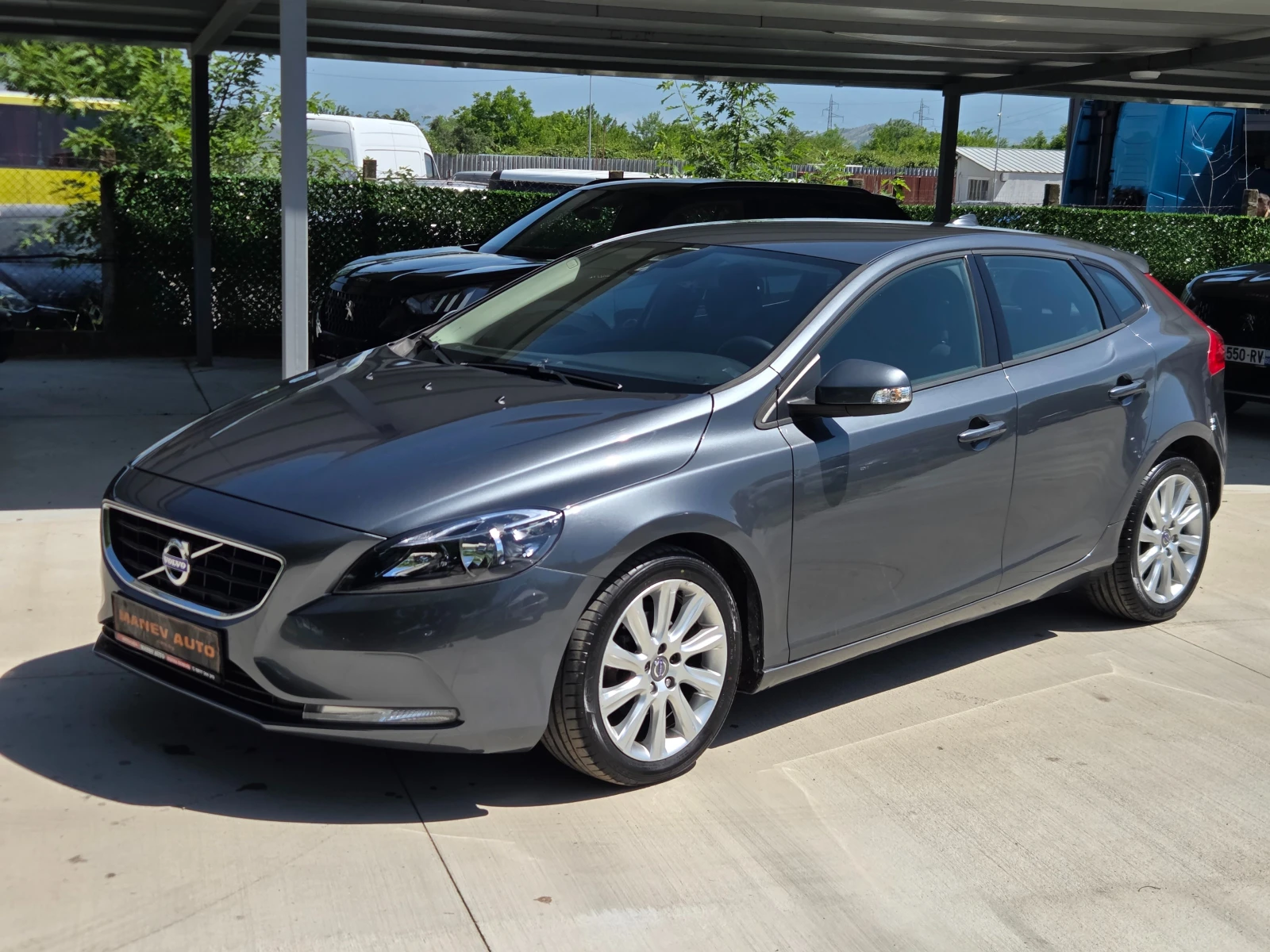 Volvo V40 1.6 DIZEL* * KAMEAR* * NAVI* * , снимка 2 - Автомобили и джипове - 54700084