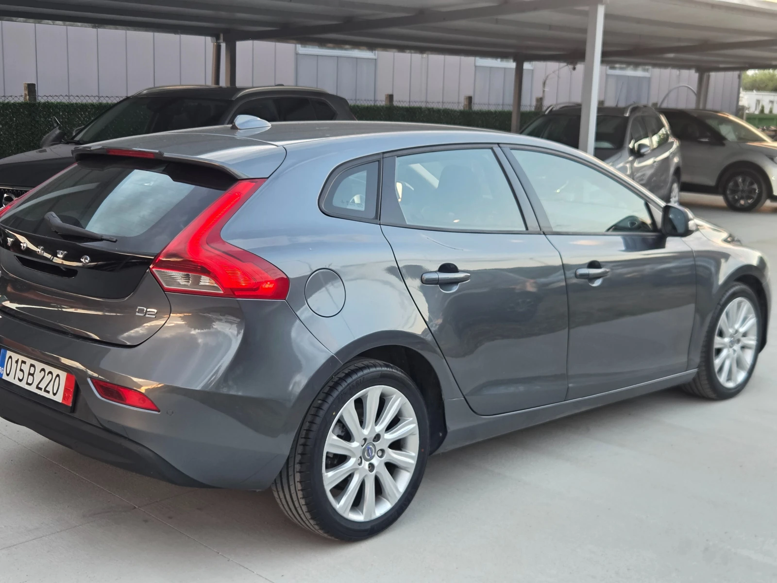 Volvo V40 1.6 DIZEL* * KAMEAR* * NAVI* * , снимка 13 - Автомобили и джипове - 54700084