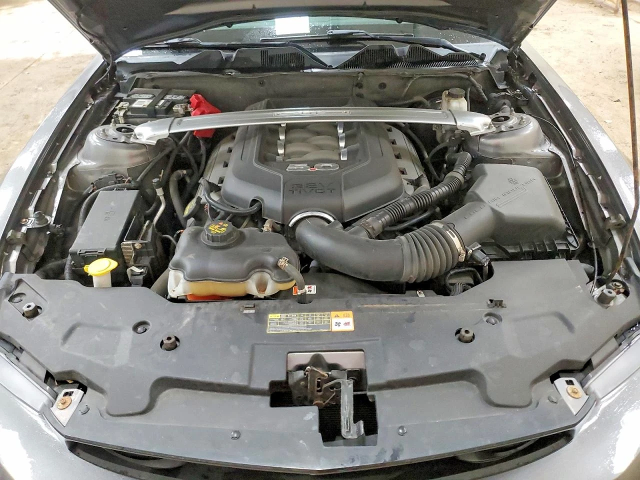 Ford Mustang 5.0l Gt, снимка 11 - Автомобили и джипове - 54882671
