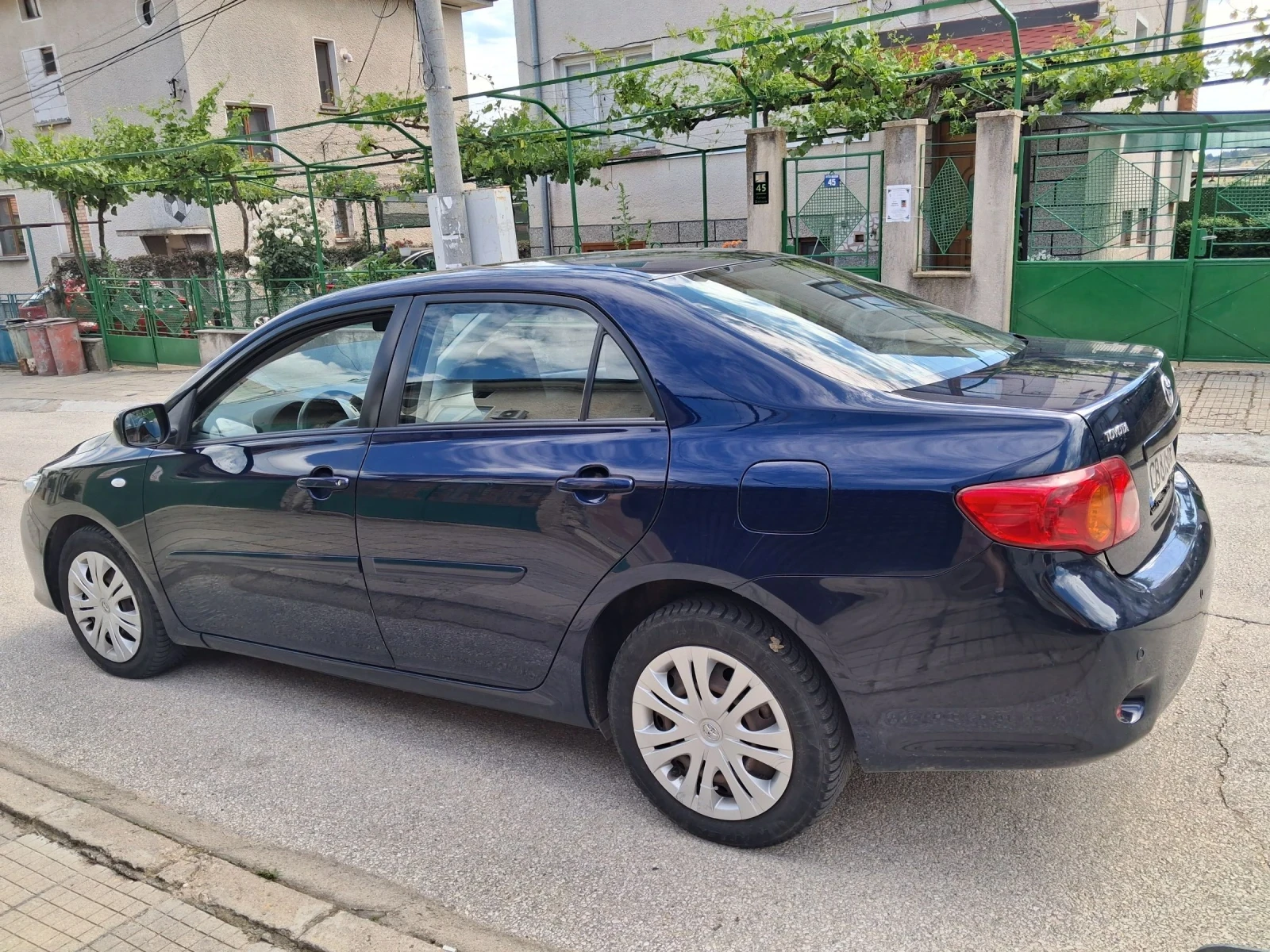Toyota Corolla 2.0D4D ШЕСТ СКОРОСТИ, снимка 10 - Автомобили и джипове - 54977338