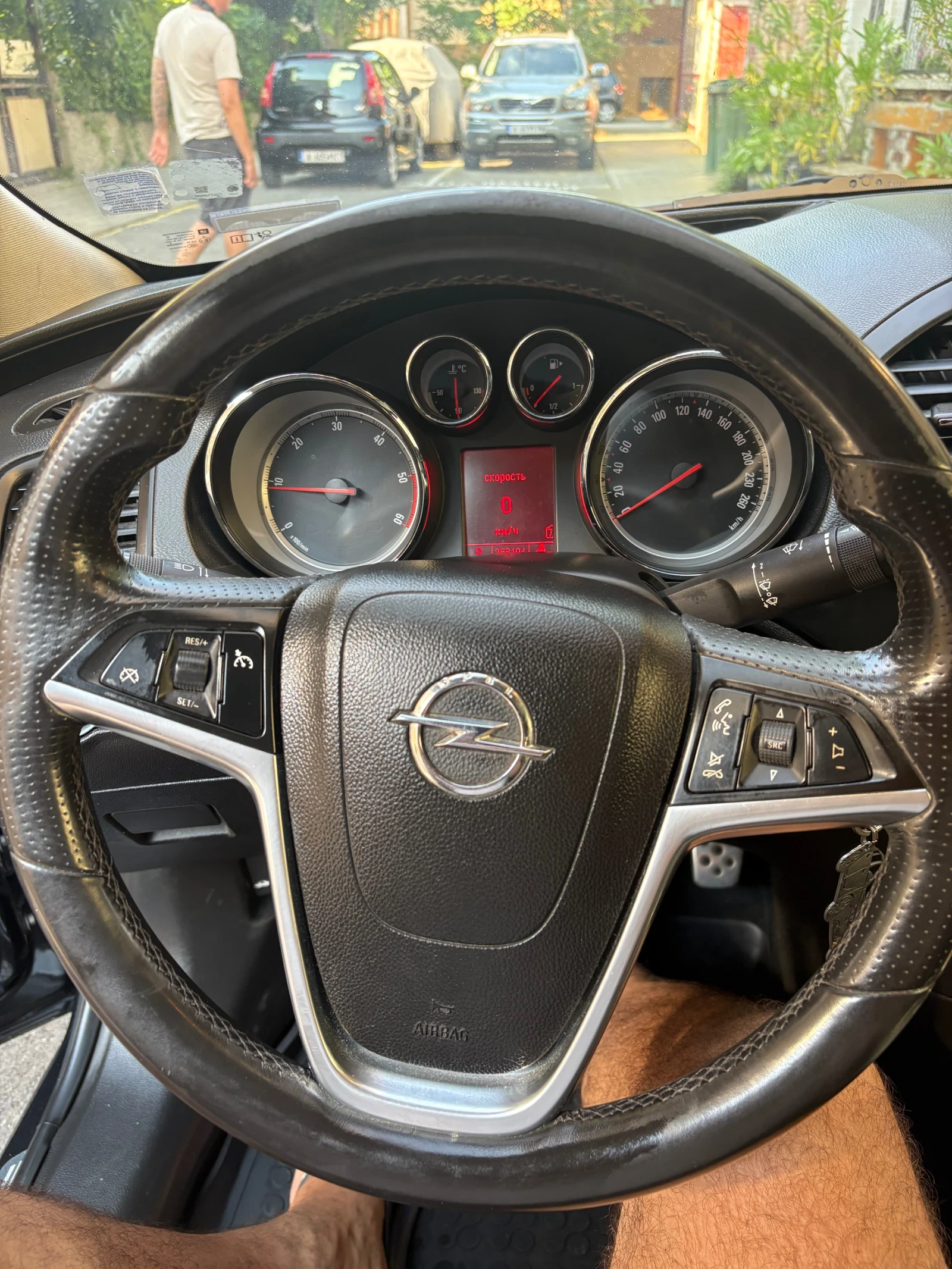 Opel Insignia, снимка 5 - Автомобили и джипове - 55645976