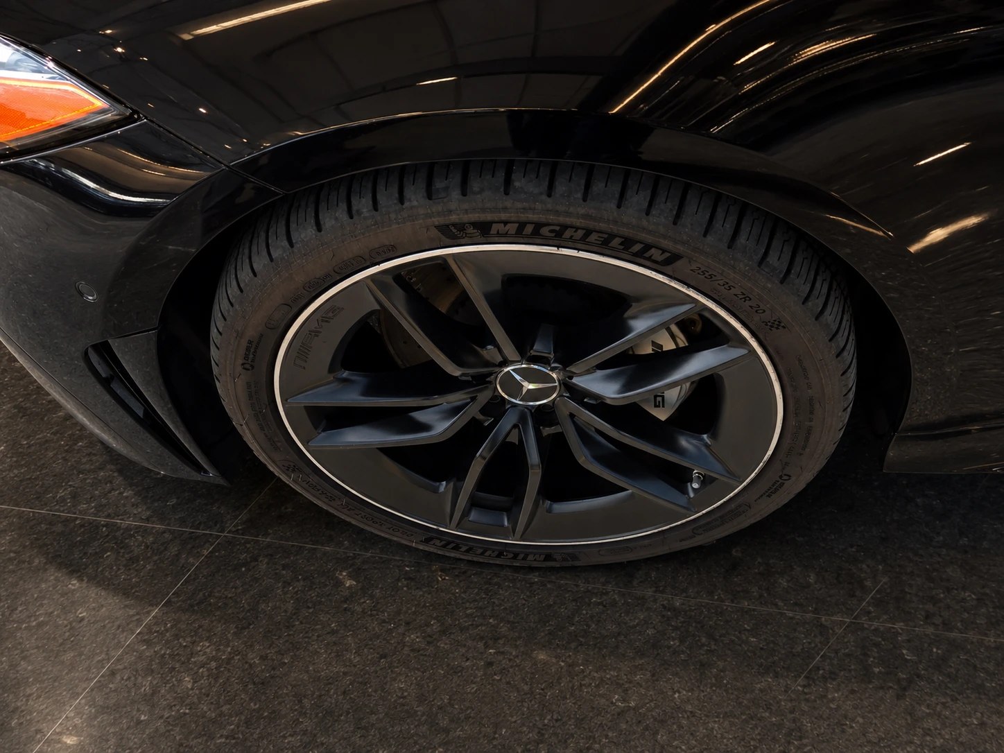 Mercedes-Benz CLS 53 AMG 4MATIC+ | EQ BOOST | AIR | CARBON | PANORAMA, снимка 5 - Автомобили и джипове - 55846701