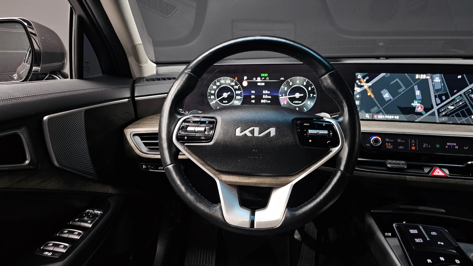Kia K8 3.5 GDI 4WD Noblesse | HUD | 360  камера | Drive W, снимка 11 - Автомобили и джипове - 55874451