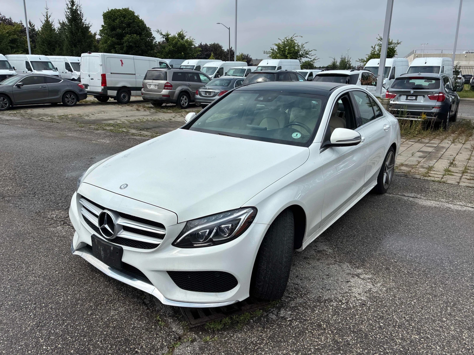 Mercedes-Benz C 300 * CARFAX * ОПЦИЯ ЗА ФИНАНСИРАНЕ 