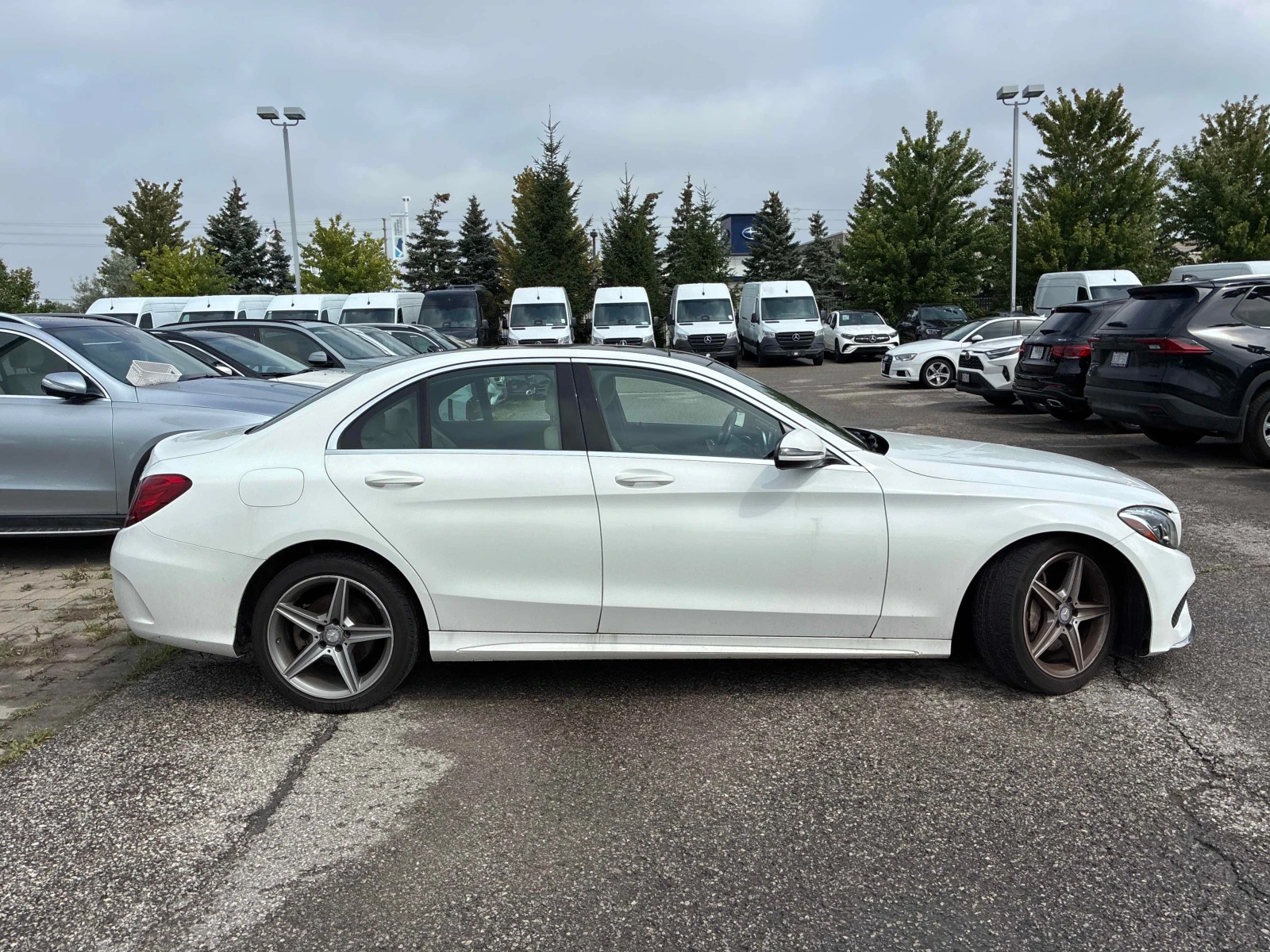 Mercedes-Benz C 300 * CARFAX * ОПЦИЯ ЗА ФИНАНСИРАНЕ , снимка 16 - Автомобили и джипове - 55986608