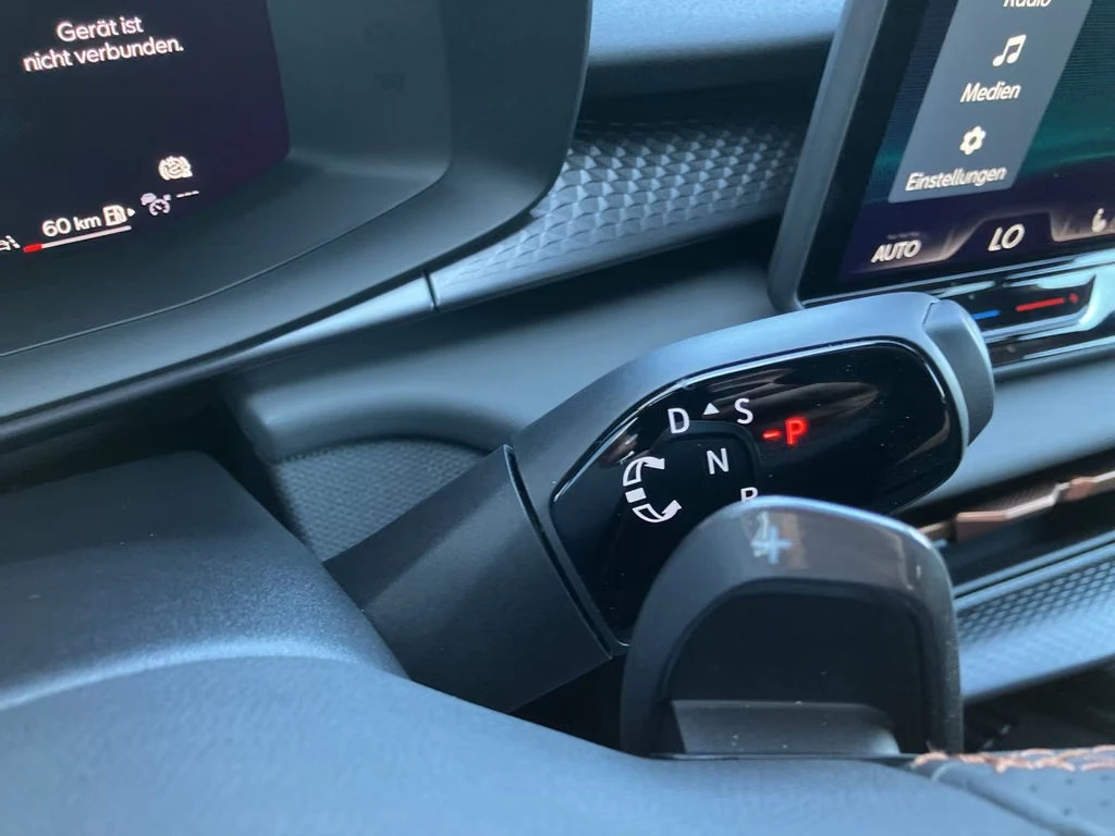 Cupra Terramar 2.0TSI/265HP/VZ/4DRIVE/AHK/HUD/SENNH./MEMO/716q | Mobile.bg � ����������� 11