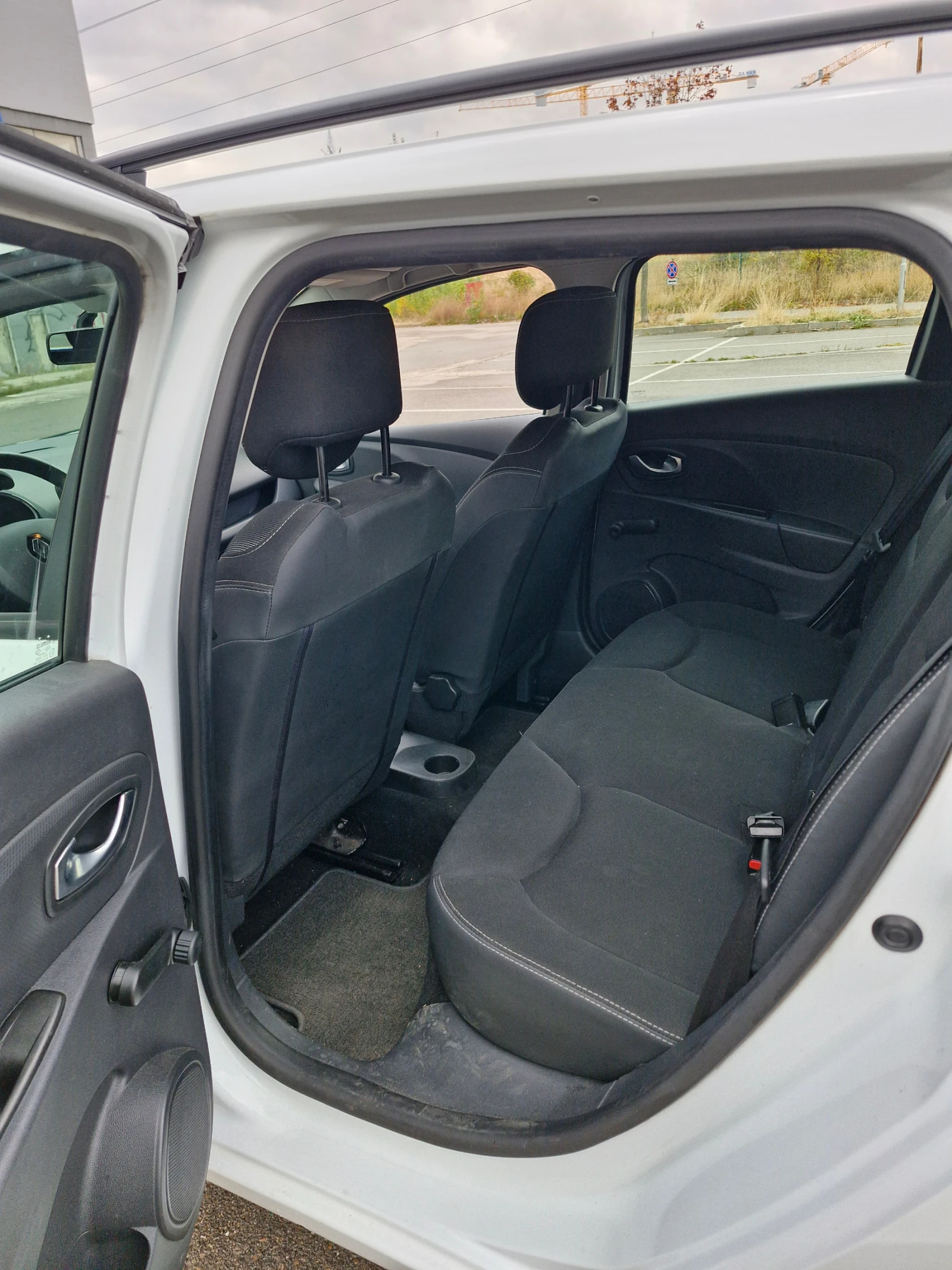 Renault Clio 2020, снимка 4 - Автомобили и джипове - 56607681