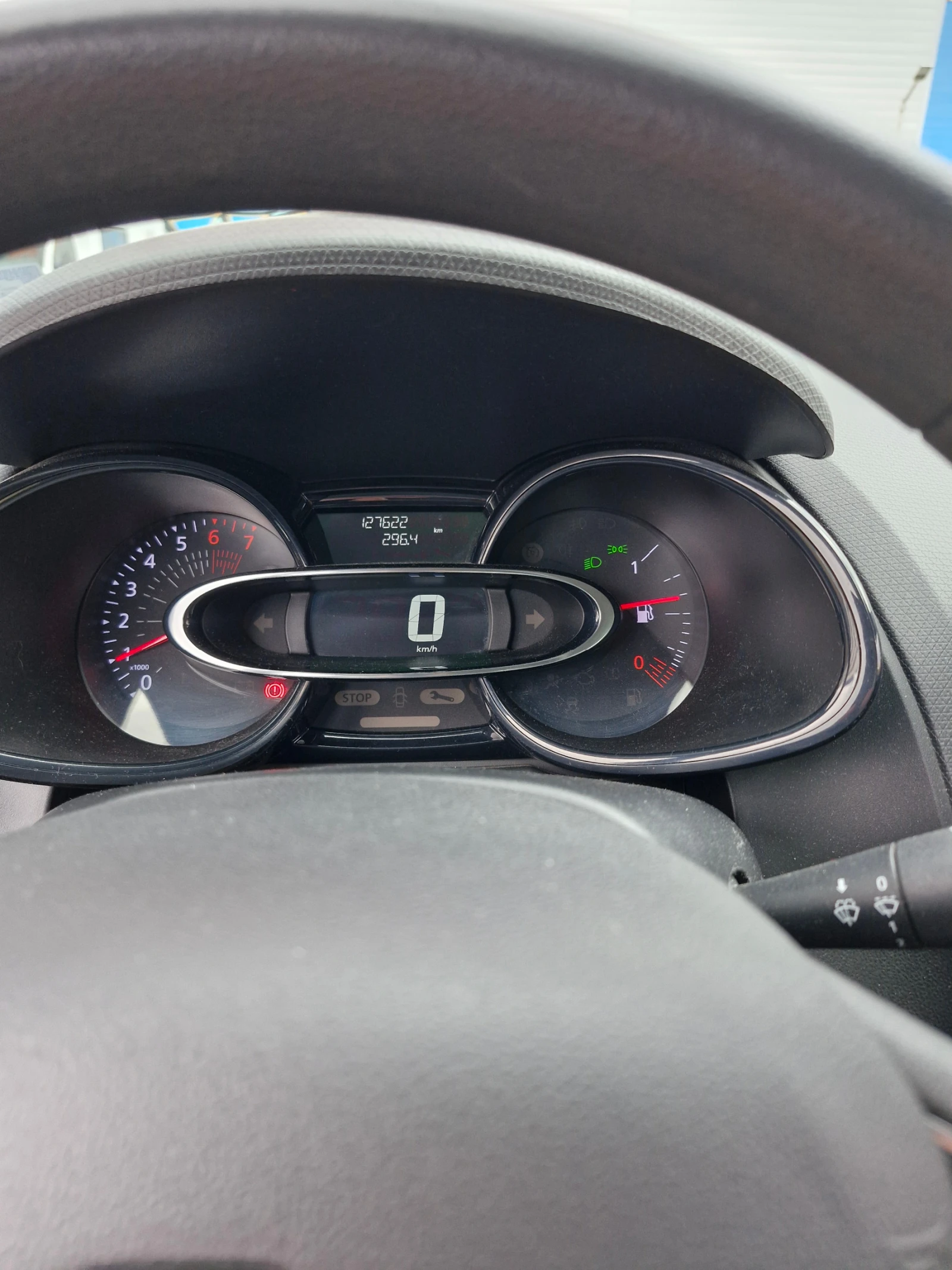 Renault Clio 2020, снимка 2 - Автомобили и джипове - 56607681