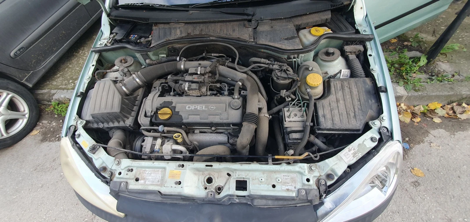 Opel Corsa 1, 7 DTI, снимка 10 - Автомобили и джипове - 56747986