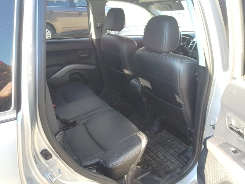 Peugeot 4007 2.2 HDI, снимка 10 - Автомобили и джипове - 47655977