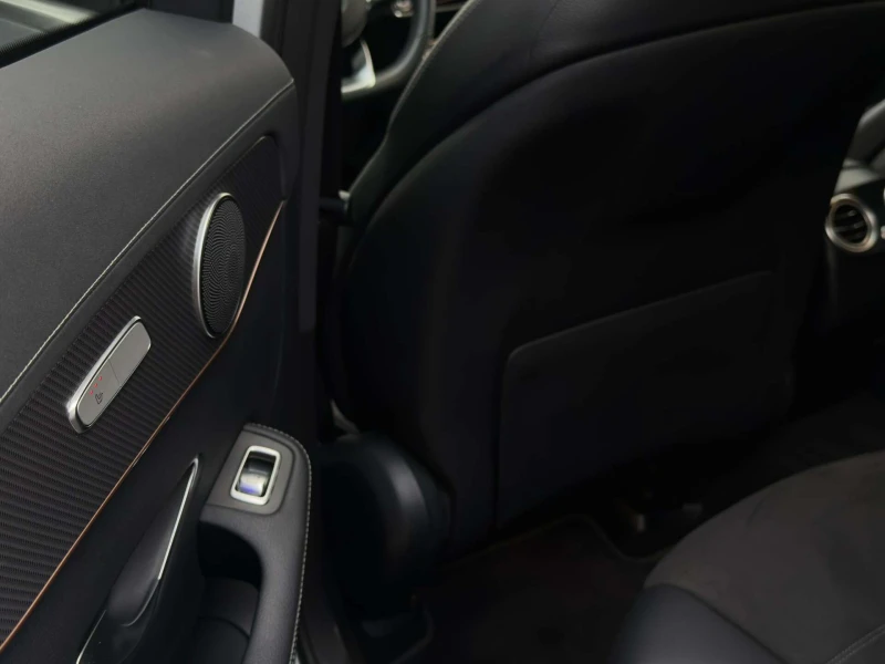 Mercedes-Benz EQC 400 AMG/4M/85kWh/Side Assist/Virtual/Ambient/Камер, снимка 12 - Автомобили и джипове - 52485760