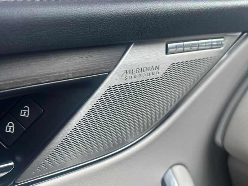 Jaguar F-PACE * P400 R Dynamic S * CARFAX * ЦЕНА ДО БГ, снимка 14 - Автомобили и джипове - 53430874