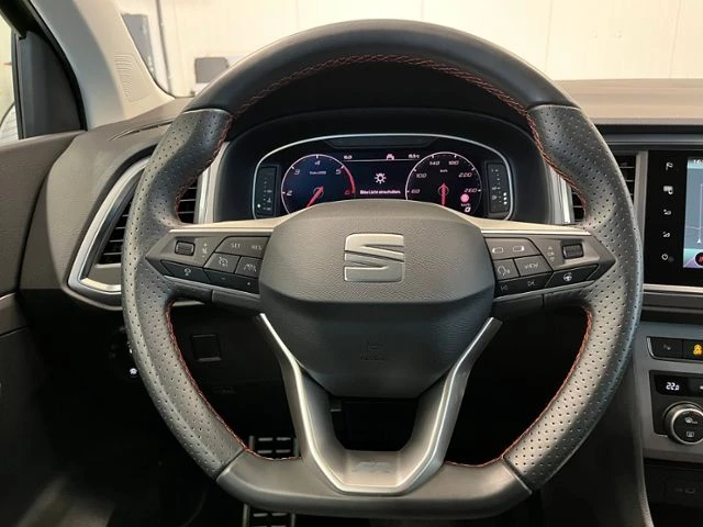 Seat Ateca FR-LINE/2.0/150HP/CAM/NAVI/ACC/917b, снимка 3 - Автомобили и джипове - 49302470