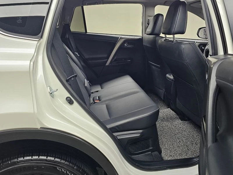 Toyota Rav4 2.5 4WD Hybrid| 194к.с.| ВКЛ.ТЕХНОТЕСТ, снимка 11 - Автомобили и джипове - 55119797
