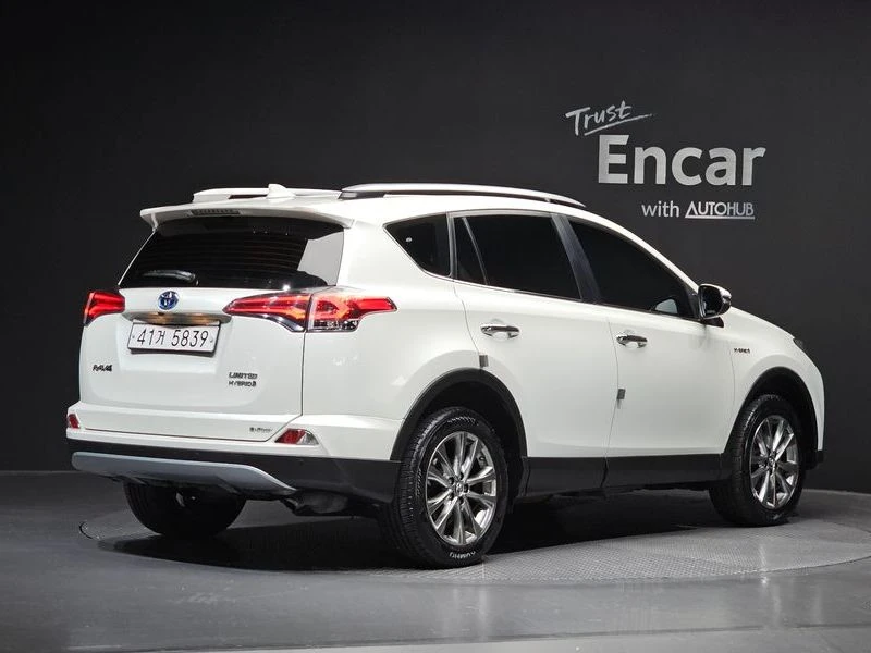 Toyota Rav4 2.5 4WD Hybrid| 194к.с.| ВКЛ.ТЕХНОТЕСТ, снимка 2 - Автомобили и джипове - 55119797