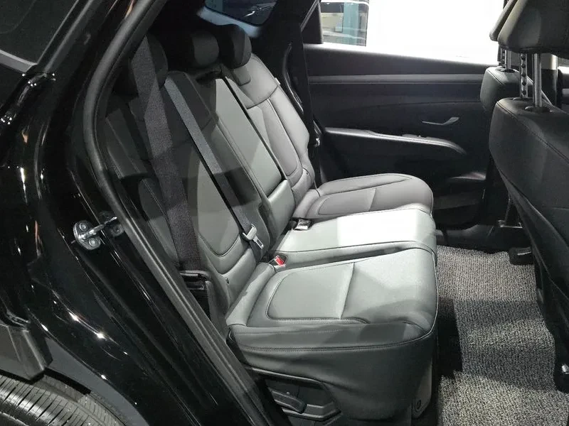 Hyundai Tucson 1.6 2WD HEV, снимка 11 - Автомобили и джипове - 55802228