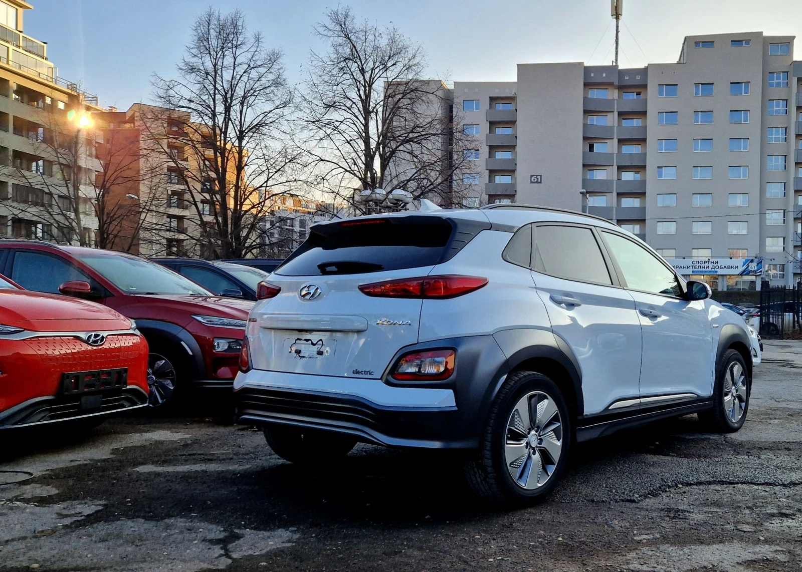 Hyundai Kona 64KWh/Premium/SOH97% | Mobile.bg   3