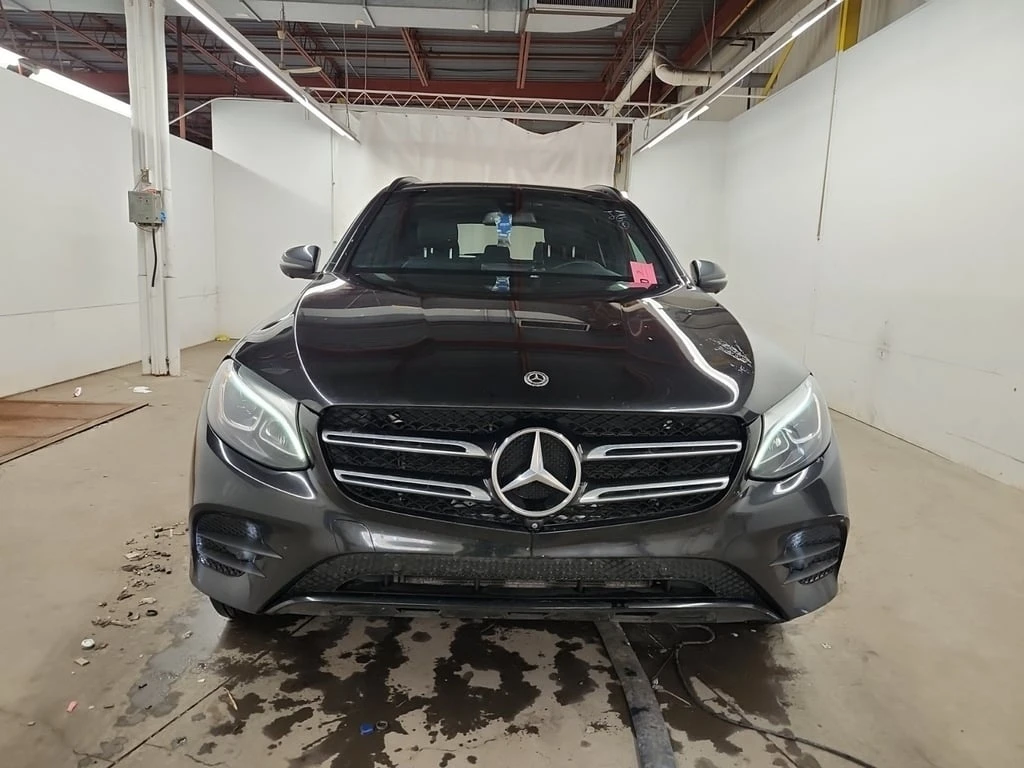 Mercedes-Benz GLC 300 / 360 / PANO / ПОДГРЕВИ / ПАМЕТИ / CARFAX - изображение 6