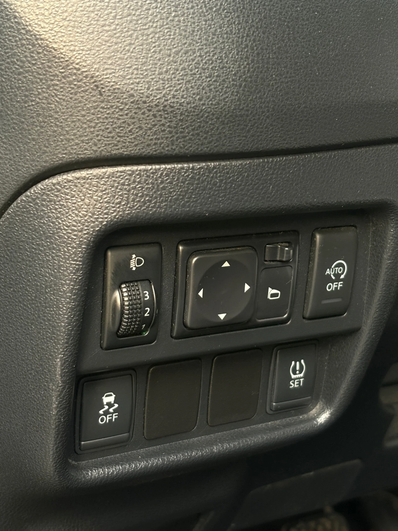 Nissan Juke 1.5dci ACENTA FACELIFT, снимка 14 - Автомобили и джипове - 53758089