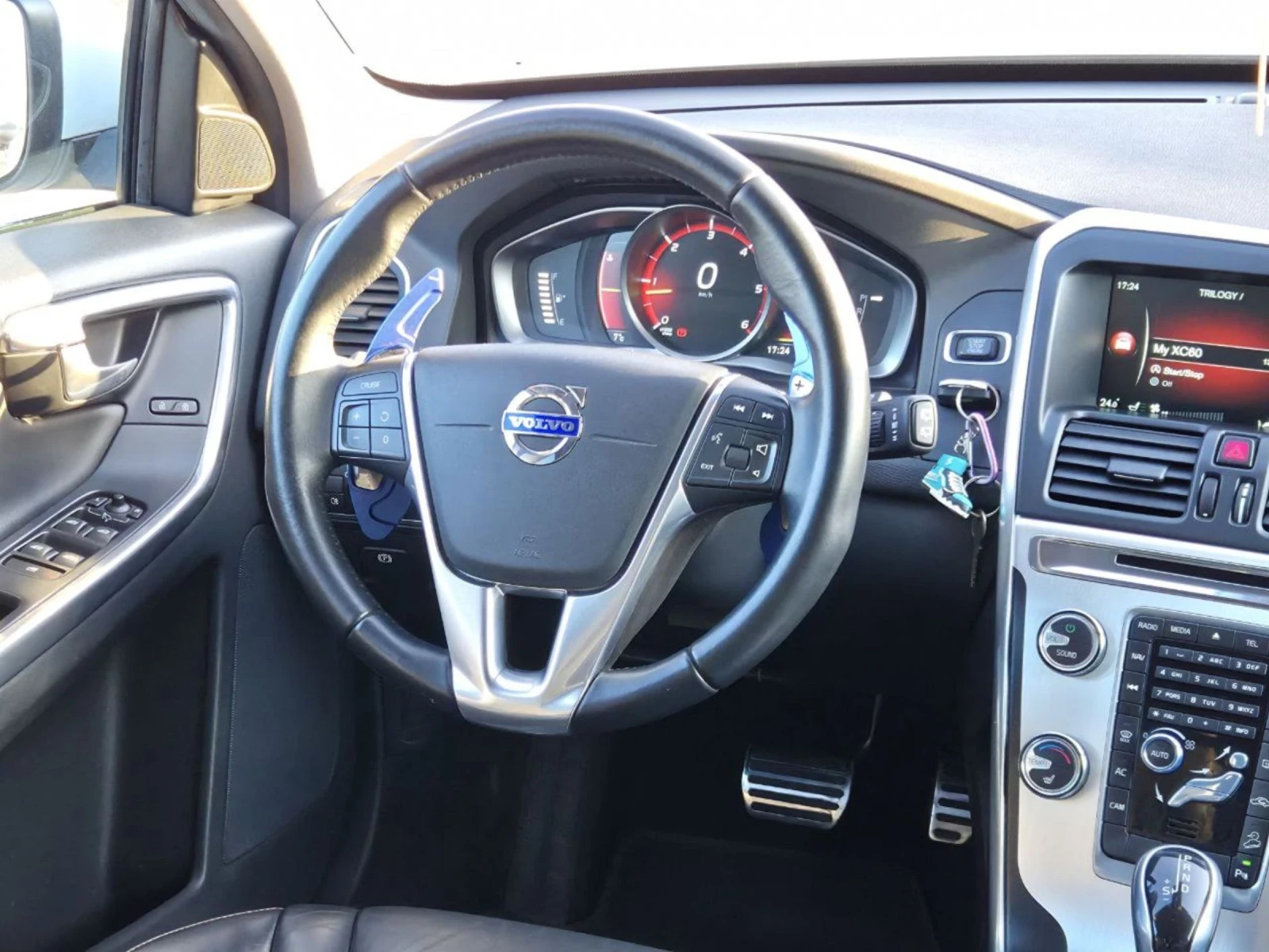 Volvo XC60 2.4 D5 4x4 Ocean Race, снимка 12 - Автомобили и джипове - 53834848