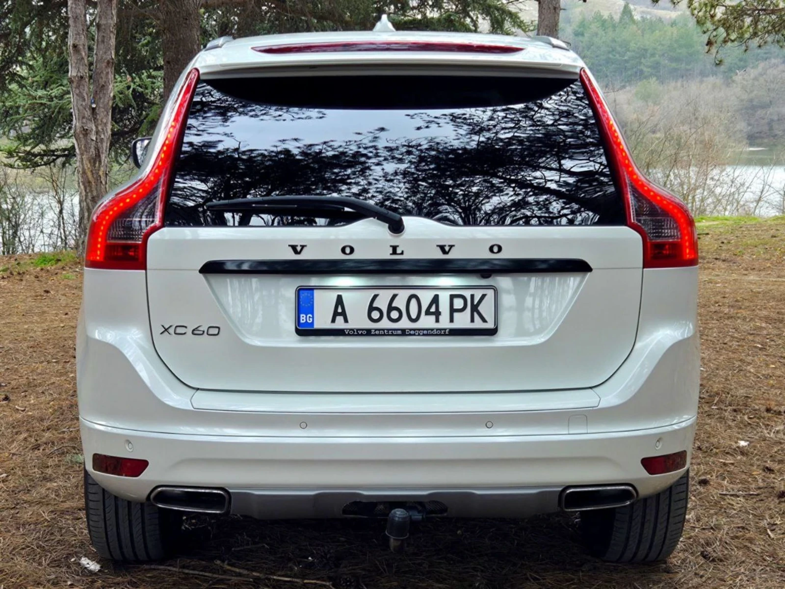 Volvo XC60 2.4 D5 4x4 Ocean Race, снимка 2 - Автомобили и джипове - 53834848