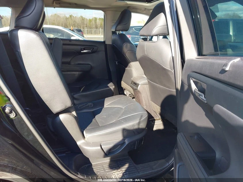 Toyota Highlander 3.5L V-6 DI, DOHC, VVT, 295HP Front Wheel Drive | Mobile.bg � ����������� 8