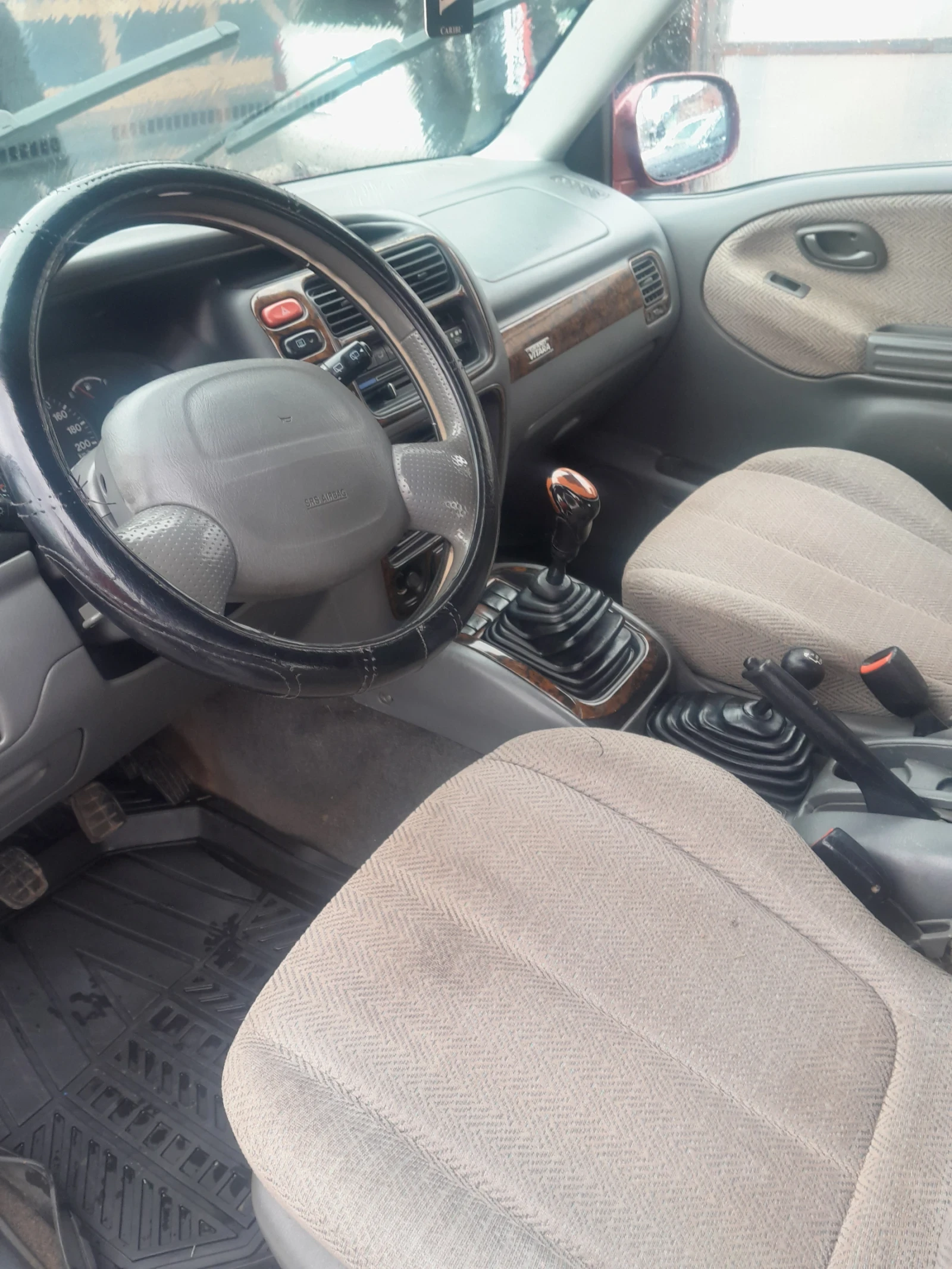 Suzuki Grand vitara, снимка 11 - Автомобили и джипове - 54148989