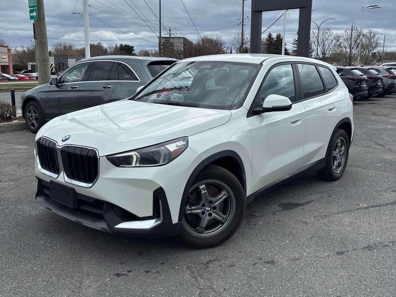 BMW X1 xDrive28i/ПАНОРАМА/ПОДГРЕВИ