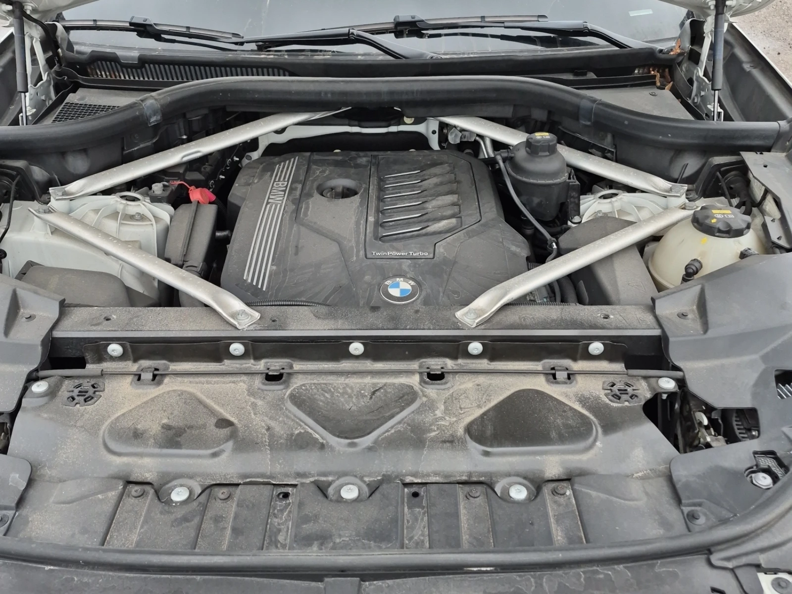 BMW X5 XDRIVE40I * Blind Spot * CARFAX * АВТО КРЕДИТ * , снимка 14 - Автомобили и джипове - 54715617